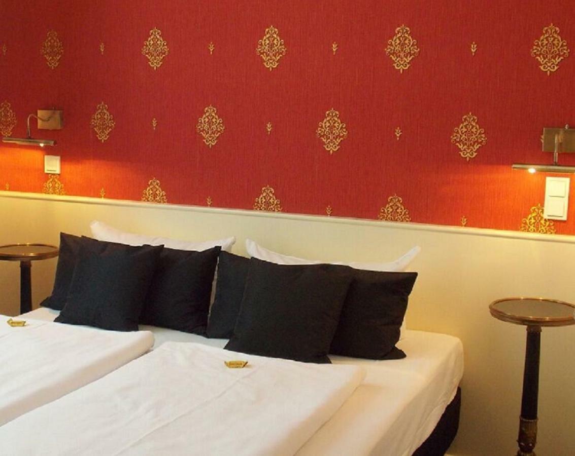 Hotel Domstern Koln Bagian luar foto
